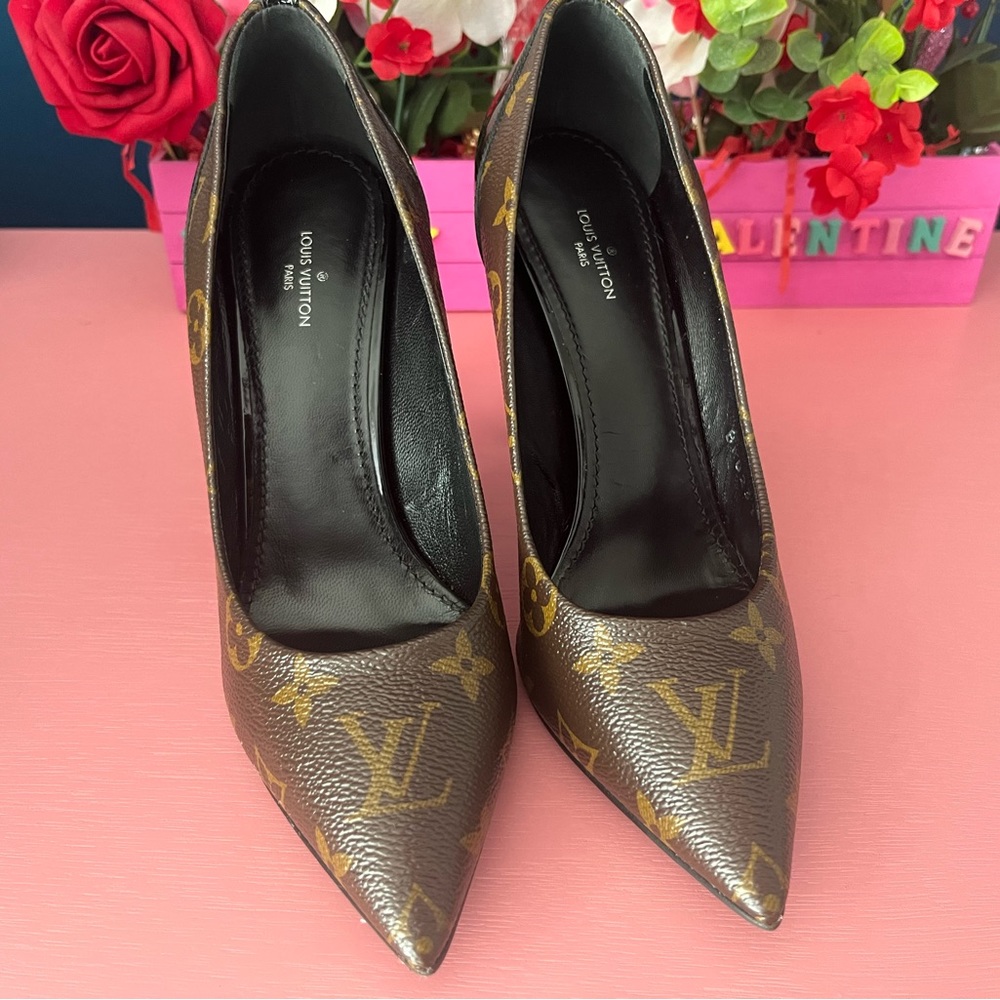 Louis Vuitton size 38